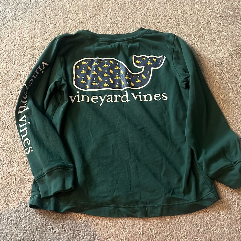 Vineyard Vines long sleeve T-shirt. Sz 4T.  Excellent condition.